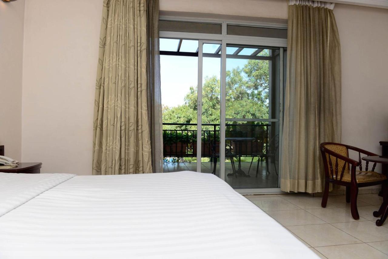 Room In Bb - Enjoy You Vacation Wail Staying In This Single Room Fit For 2 People Kigali Exterior foto