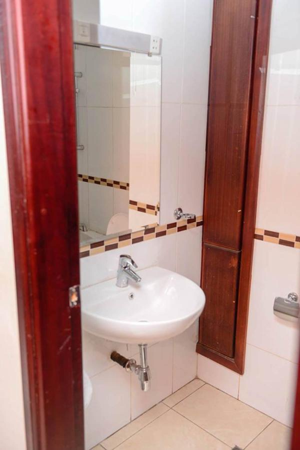 Room In Bb - Enjoy You Vacation Wail Staying In This Single Room Fit For 2 People Kigali Exterior foto